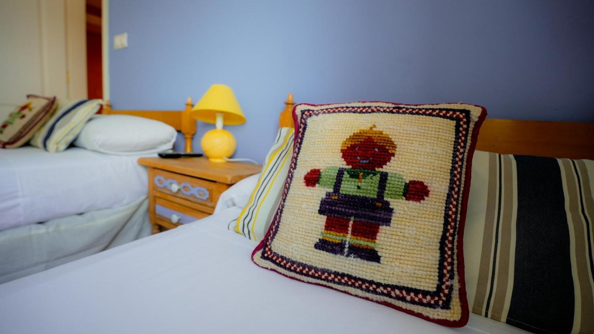 Bed and Breakfast La Casa De Mima Cubelles Habitación foto